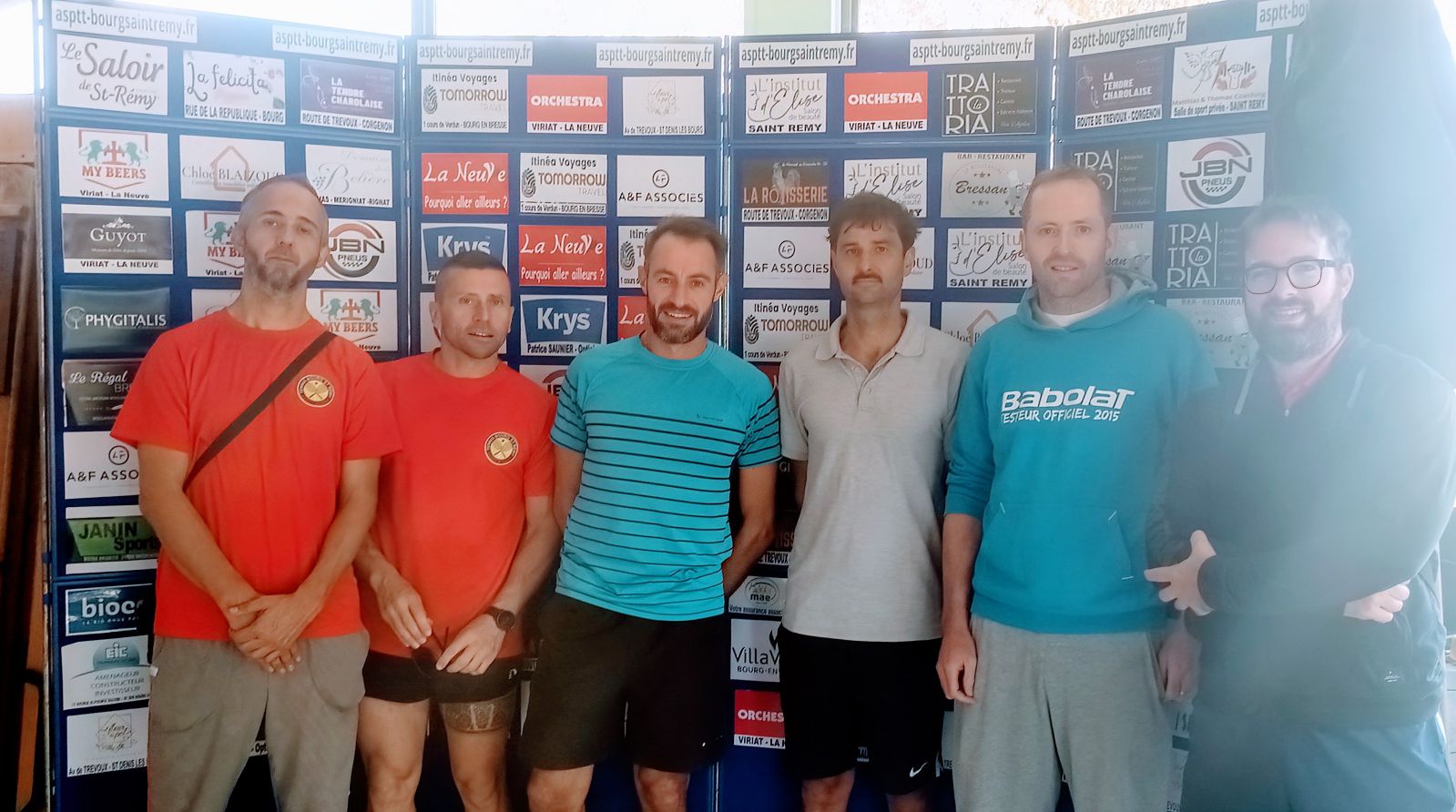Equipe 1 en contre jour droite
